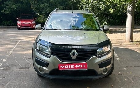 Renault Sandero II рестайлинг, 2016 год, 590 000 рублей, 1 фотография