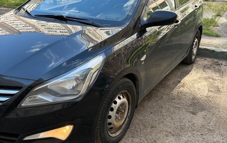 Hyundai Solaris II рестайлинг, 2015 год, 1 100 000 рублей, 7 фотография