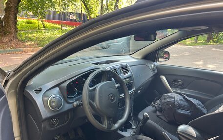 Renault Sandero II рестайлинг, 2016 год, 590 000 рублей, 9 фотография
