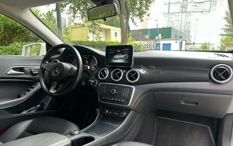 Mercedes-Benz CLA, 2015 год, 1 890 000 рублей, 13 фотография