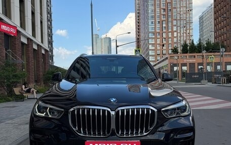 BMW X5, 2022 год, 8 850 000 рублей, 2 фотография