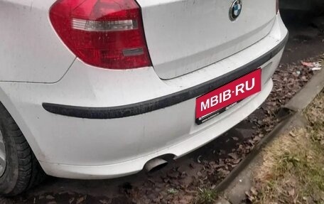 BMW 1 серия, 2009 год, 550 000 рублей, 13 фотография
