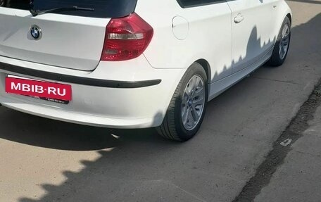 BMW 1 серия, 2009 год, 550 000 рублей, 11 фотография
