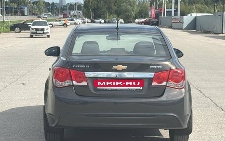 Chevrolet Cruze II, 2013 год, 850 000 рублей, 4 фотография