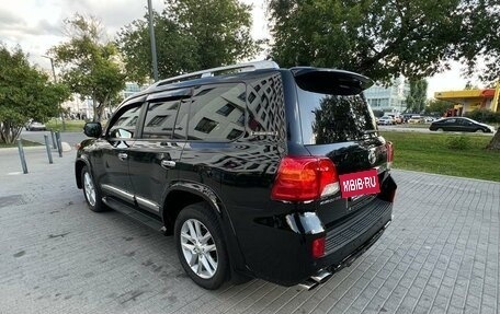 Toyota Land Cruiser 200, 2015 год, 7 795 000 рублей, 4 фотография