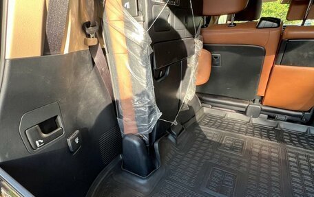 Toyota Land Cruiser 200, 2015 год, 7 795 000 рублей, 18 фотография