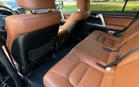 Toyota Land Cruiser 200, 2015 год, 7 795 000 рублей, 16 фотография
