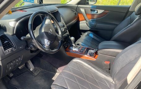 Infiniti QX70, 2014 год, 2 790 000 рублей, 8 фотография
