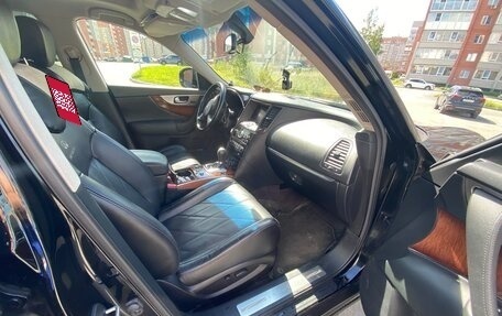 Infiniti QX70, 2014 год, 2 790 000 рублей, 10 фотография