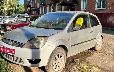 Ford Fiesta, 2004 год, 215 000 рублей, 7 фотография