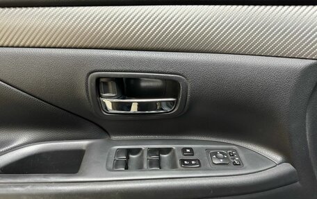 Mitsubishi Outlander III рестайлинг 3, 2013 год, 1 499 000 рублей, 11 фотография