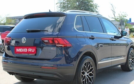 Volkswagen Tiguan II, 2017 год, 2 109 000 рублей, 5 фотография