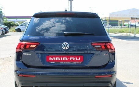 Volkswagen Tiguan II, 2017 год, 2 109 000 рублей, 6 фотография