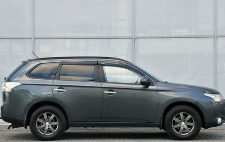 Mitsubishi Outlander III рестайлинг 3, 2013 год, 1 085 000 рублей, 4 фотография