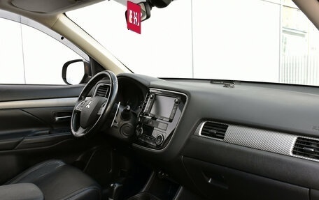 Mitsubishi Outlander III рестайлинг 3, 2013 год, 1 085 000 рублей, 10 фотография