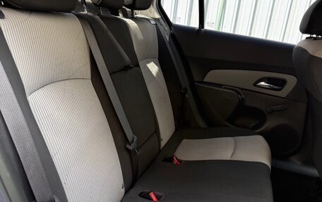 Chevrolet Cruze II, 2012 год, 800 000 рублей, 10 фотография