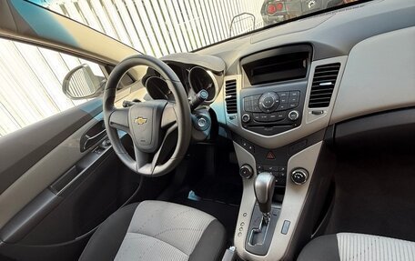 Chevrolet Cruze II, 2012 год, 800 000 рублей, 13 фотография