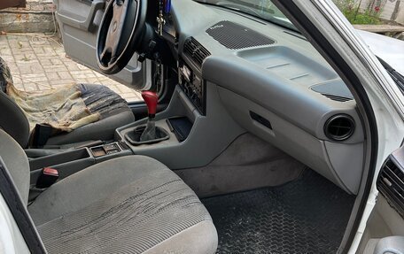 BMW 5 серия, 1993 год, 200 000 рублей, 13 фотография