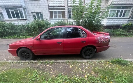 Nissan Primera II рестайлинг, 1993 год, 150 000 рублей, 4 фотография