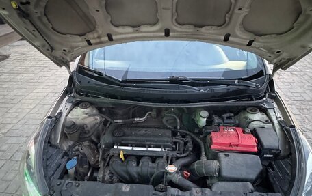 Hyundai Solaris II рестайлинг, 2011 год, 500 000 рублей, 7 фотография
