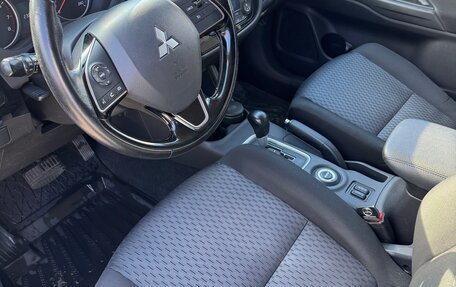 Mitsubishi Outlander III рестайлинг 3, 2012 год, 1 400 000 рублей, 8 фотография