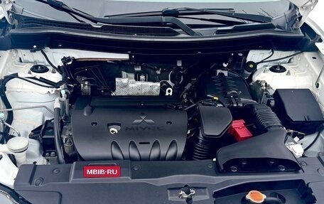 Mitsubishi Outlander III рестайлинг 3, 2012 год, 1 400 000 рублей, 10 фотография