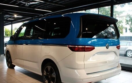 Volkswagen Multivan, 2023 год, 4 850 000 рублей, 4 фотография