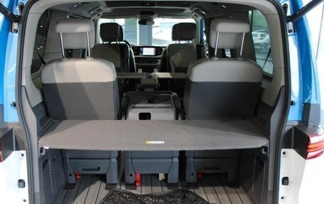 Volkswagen Multivan, 2023 год, 4 850 000 рублей, 12 фотография
