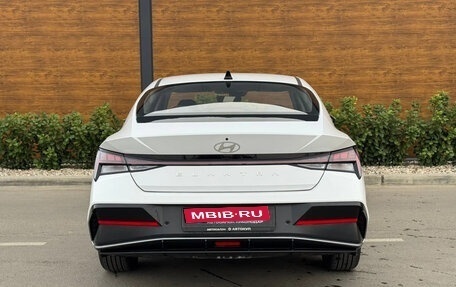 Hyundai Elantra, 2026 год, 2 100 000 рублей, 6 фотография