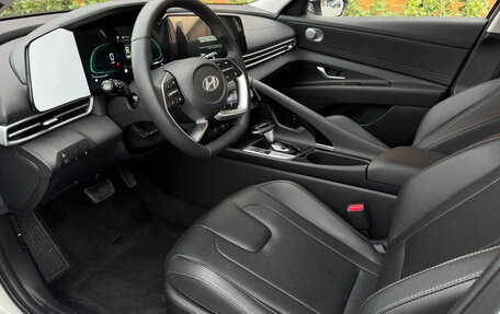 Hyundai Elantra, 2026 год, 2 100 000 рублей, 11 фотография