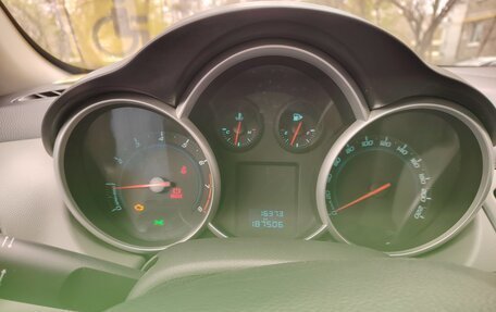 Chevrolet Cruze II, 2011 год, 650 000 рублей, 5 фотография