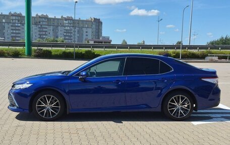 Toyota Camry, 2022 год, 3 449 000 рублей, 7 фотография