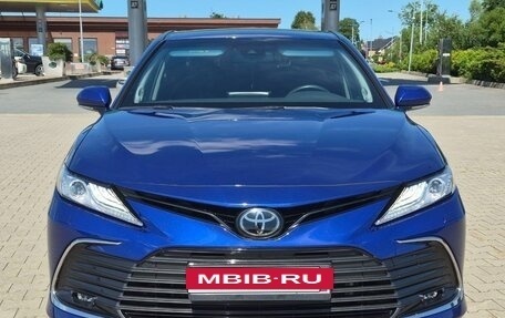 Toyota Camry, 2022 год, 3 449 000 рублей, 5 фотография