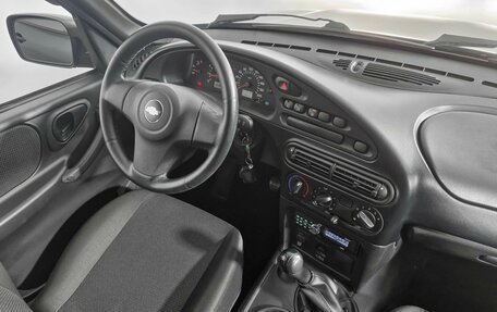 Chevrolet Niva I рестайлинг, 2016 год, 665 000 рублей, 13 фотография