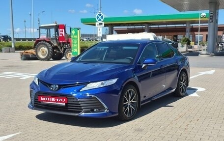 Toyota Camry, 2022 год, 3 449 000 рублей, 4 фотография