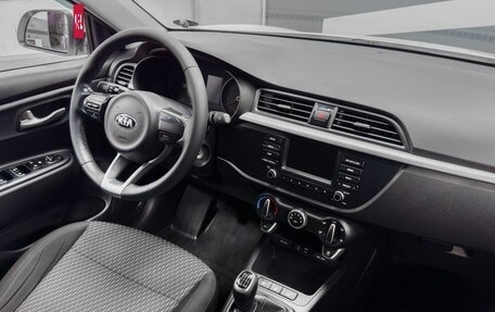 KIA Rio IV, 2017 год, 1 299 900 рублей, 9 фотография