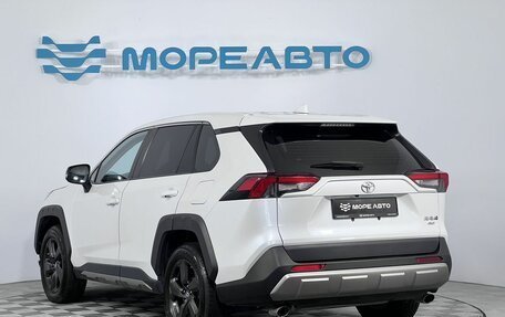 Toyota RAV4, 2022 год, 3 250 000 рублей, 7 фотография