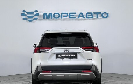 Toyota RAV4, 2022 год, 3 250 000 рублей, 6 фотография