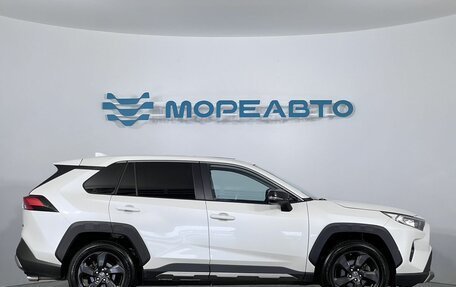 Toyota RAV4, 2022 год, 3 250 000 рублей, 4 фотография