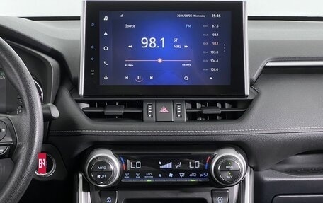 Toyota RAV4, 2022 год, 3 250 000 рублей, 15 фотография