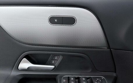 Mercedes-Benz GLB, 2020 год, 3 816 000 рублей, 22 фотография