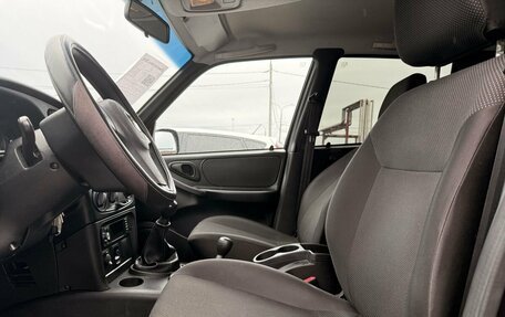 Chevrolet Niva I рестайлинг, 2018 год, 767 000 рублей, 5 фотография