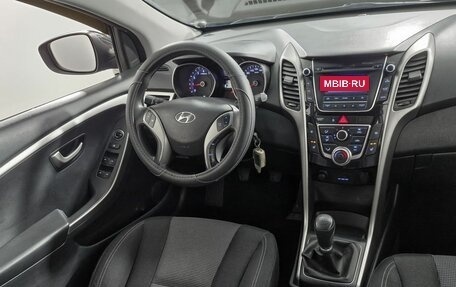 Hyundai i30 II рестайлинг, 2013 год, 749 000 рублей, 14 фотография