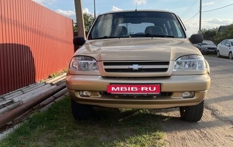 Chevrolet Niva I рестайлинг, 2004 год, 275 000 рублей, 3 фотография