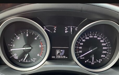 Toyota Land Cruiser 200, 2013 год, 2 950 000 рублей, 2 фотография