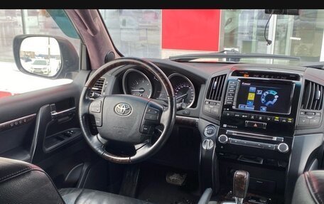Toyota Land Cruiser 200, 2013 год, 2 950 000 рублей, 23 фотография