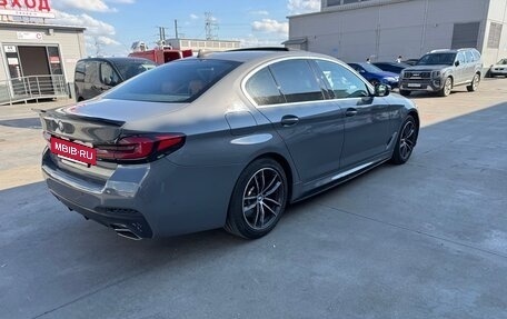 BMW 5 серия, 2021 год, 3 250 000 рублей, 2 фотография