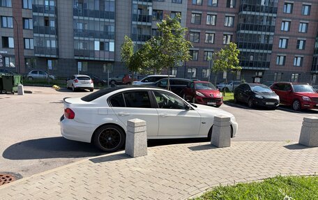 BMW 3 серия, 2010 год, 950 000 рублей, 2 фотография