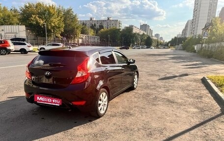 Hyundai Solaris II рестайлинг, 2012 год, 870 000 рублей, 7 фотография