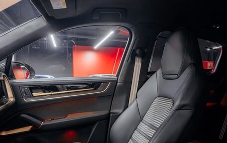 Porsche Cayenne III, 2025 год, 25 000 000 рублей, 30 фотография